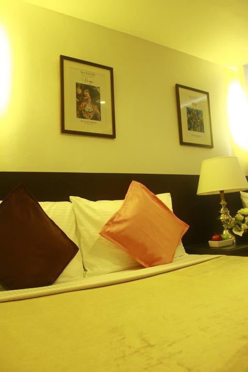Gervasia Hotel Makati Manila Room photo